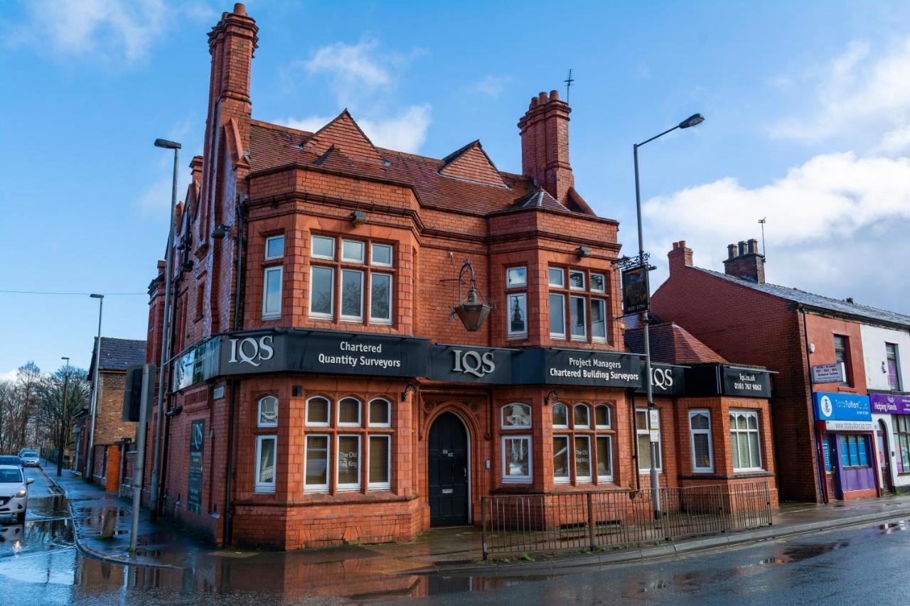 Apartment No 1 - The Old Red King Pub, Whitefield, Манчестер Экстерьер фото